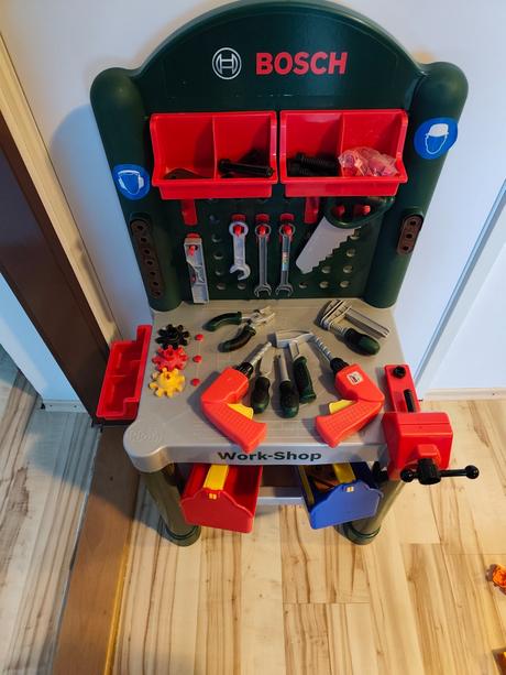 Bosch stolík, 