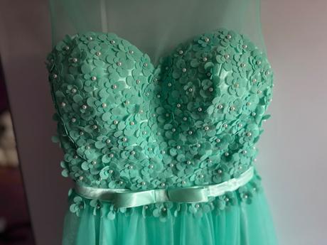 Tyrkysové šaty s kvetinkami, l