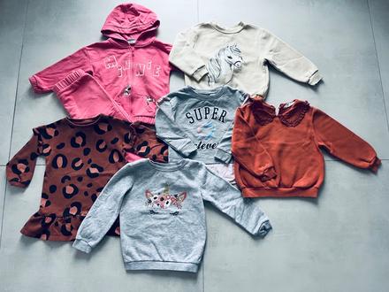 Balík dievčenských mikín, 86–98