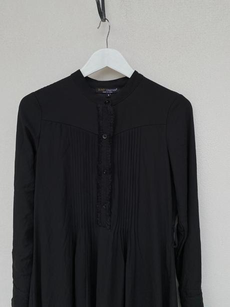 Elegantné gotické dlhé šaty, s