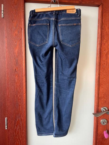 Úzke džíny, zara,152