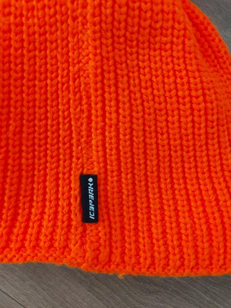 Zimna dievcenska ciapka ice peak, 158