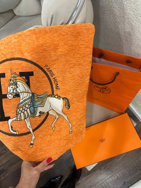 Hermes obliecka na vankúš., šírka (cm): 45