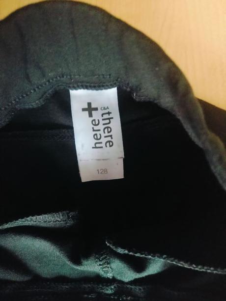 Hrubšie legíny s falošnými vačkami, c&a,128