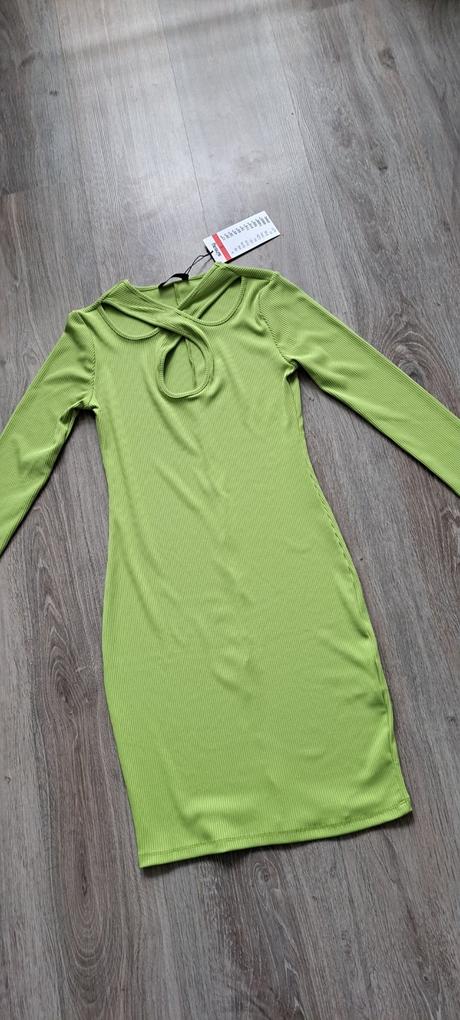 Zelené šaty, sinsay,s
