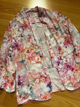 Tenké farebné sako, bershka,m