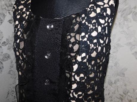 Velmi pekne šaty, 40