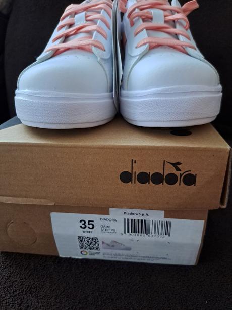 Štýlové tenisky diadora "looney tunes", 35