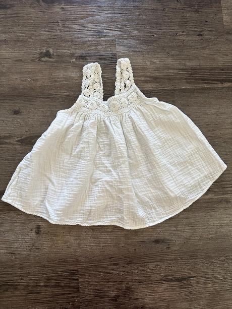 Áčkový skrátený top na ramienka, lindex,128