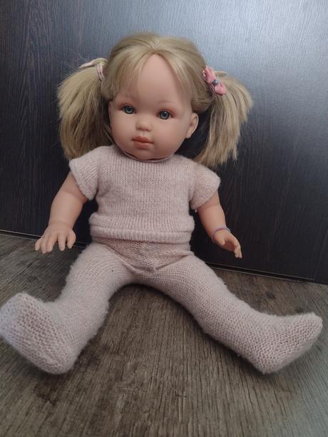 Krásna bábika llorens, 