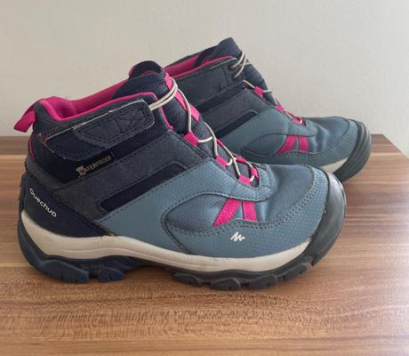 Členkove turisticke topanky, 32