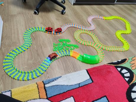 Autodráha svietiaca,