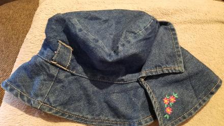 Klobúčik, ladybird,140