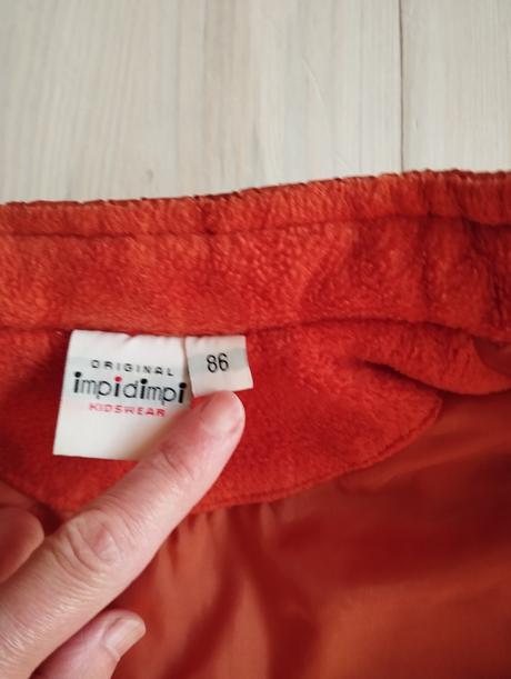 Teplá vesta, impidimpi,86