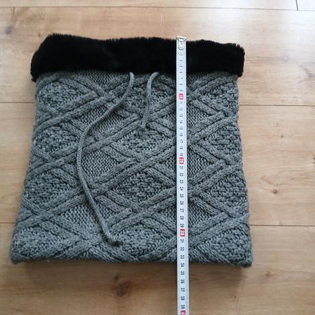 Pletený šál/tunel s kožušinkou, tchibo