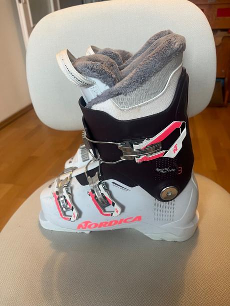 Lyžiarky nordica dievčenské 22,5 cm, nordica,34