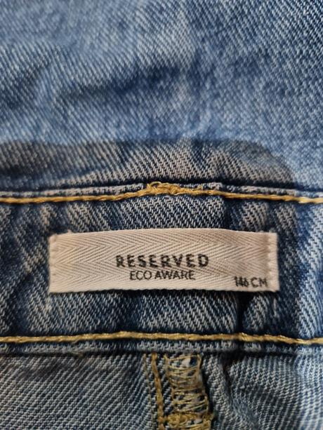 Dievcenske rifle na traky, reserved,146