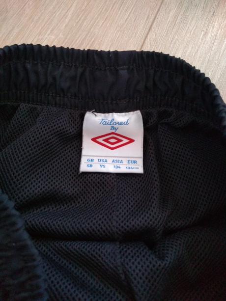 Chlapčenské sustiakove nohavice, umbro,134