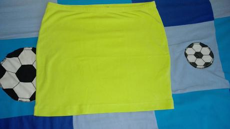 Pulóver (pribalím sukňu), l