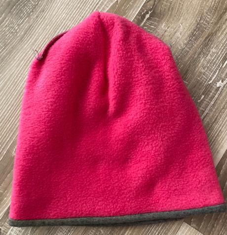 Dámska oteplená čiapka s kamenkami, 