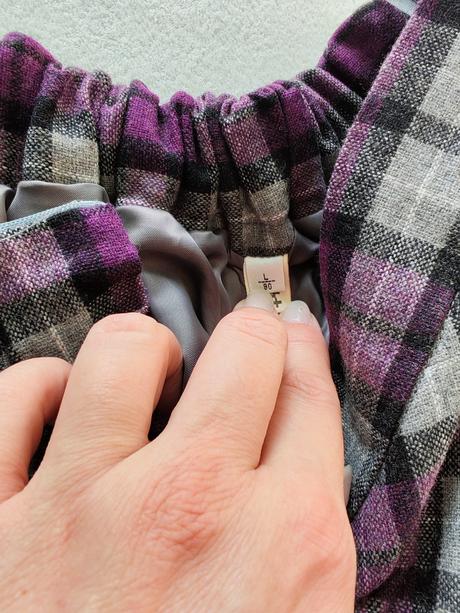 Károvaná sukňa, l