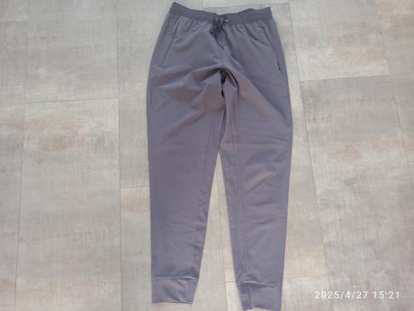 Krásne, ľahučké letné nohavice, zn. fitforce, s