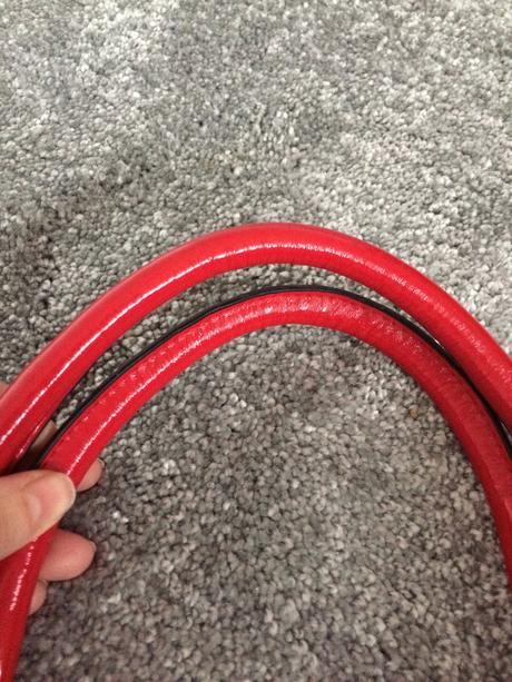 Červená vysokoleskla kozenkova kabelka top stav,