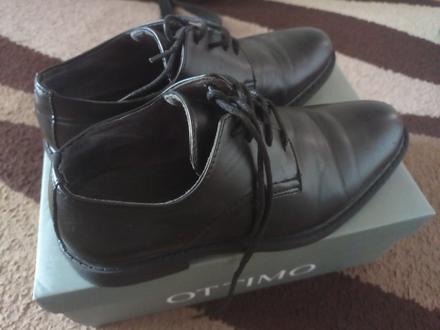 Čierne topánky, 38