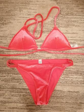 Zamatové žiarivé plavky s, m, m