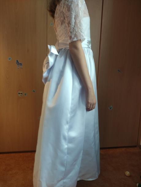 Šaty na prvé sväté prijímanie, 164