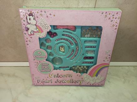 Unicorn pearl jewellery, 