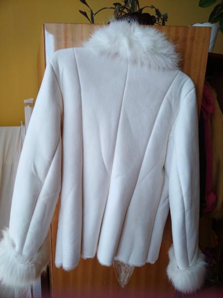 Kožušínkova bunda, 42