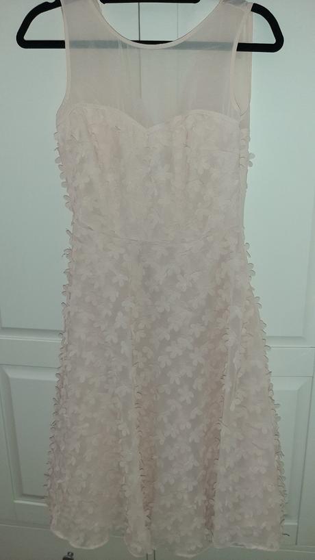 Kvietkované šaty, krásne, f&f,34