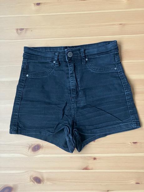 Dámske šortky/kraťasy, 36