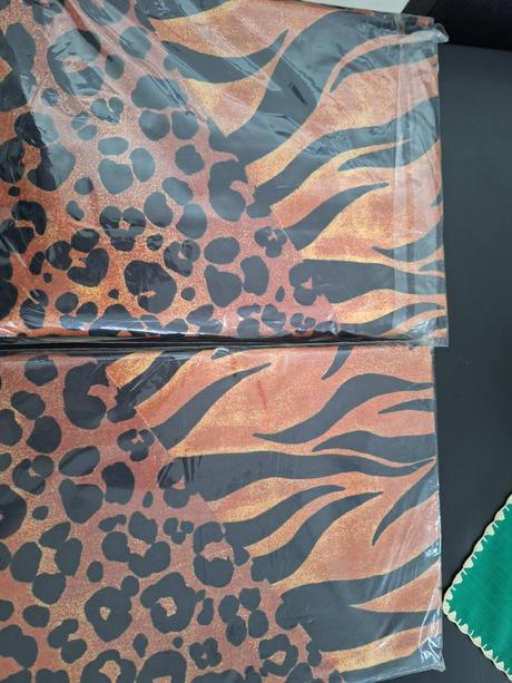 Predam postelne pradlo, šírka (cm): 140,dĺžka (cm): 200