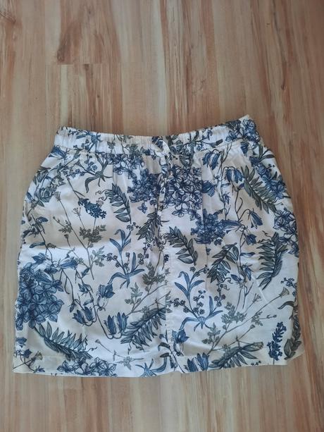 Dámska sukna, 40