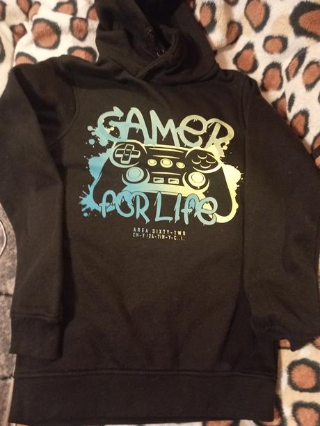 Mikina, chapter young,164