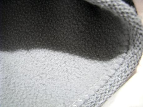 Sivo-strieborná čiapka, artex