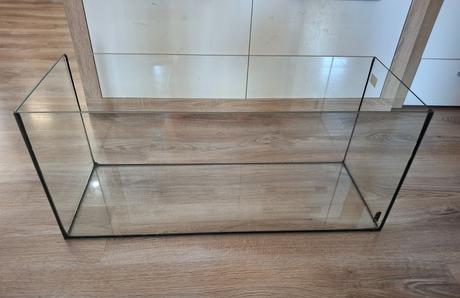 Sklenené akvárium 80x30x35 cm, 84 litrové, 
