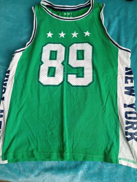 Veľký balík oblečenia, 158–170