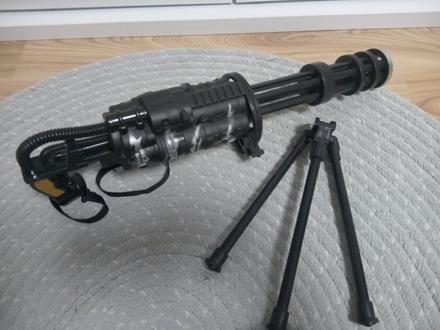 Guľomet svieti aj vydáva zvuk, 