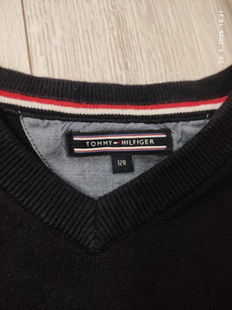 Sveter, tommy hilfiger,128
