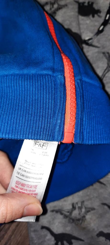 Dino komplet 98, h&m,98