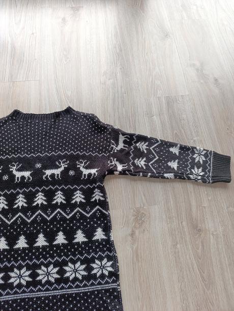 Dámsky čierny vianočný sveter, 