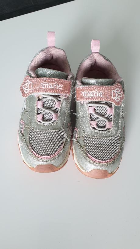 Topánky od 19-29, 24