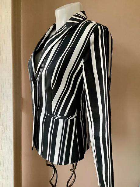 Krásne elasticke sako/2, 38