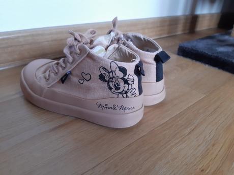 Kotnikove tenisky, zara,26