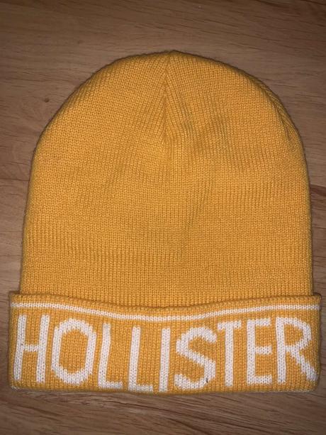 Horčicová čiapka, hollister