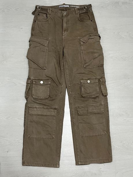 Bershka kapsače, bershka,40