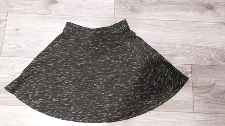 Nová suknička, c&a,146